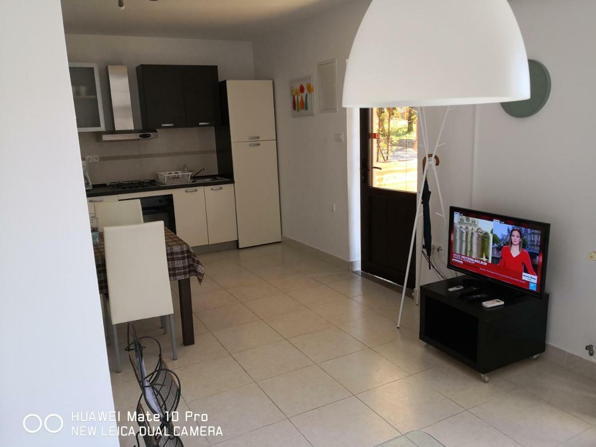 Apartmans Luce E Stella Malinska Exterior foto
